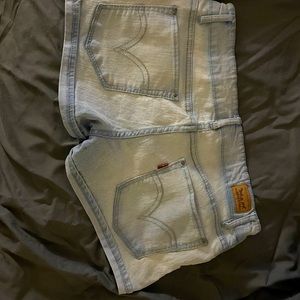 Levi’s light blue denim short shorts